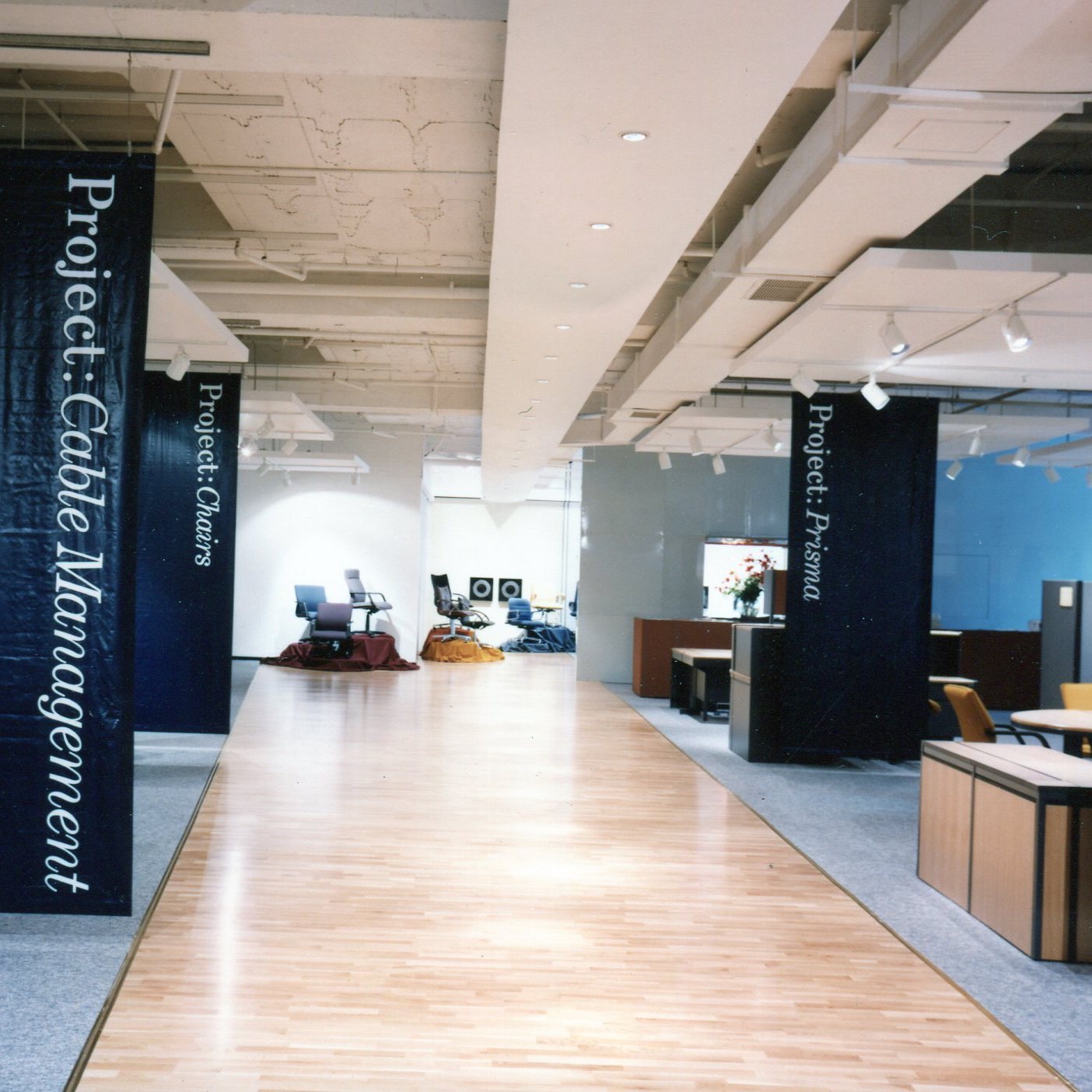 Lewis-Design-London-Project Office Furniture Showroom